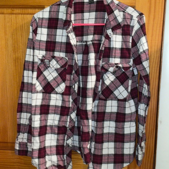 Forever 21 Tops - Forever 21 Red Plaid Shirt